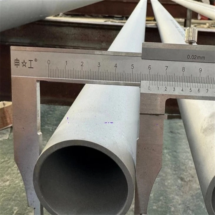 ASTM A790 UNS S32750 Super Duplex Steel Pipe For Oil And Gas factory